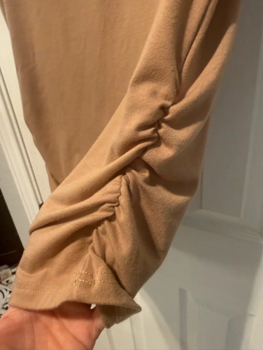 🤎 Ruched Side Cinched Tee Camel Cap Sleeve Crew Neck Top Size M